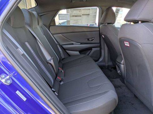 New 2025 Hyundai Elantra SEL image 29