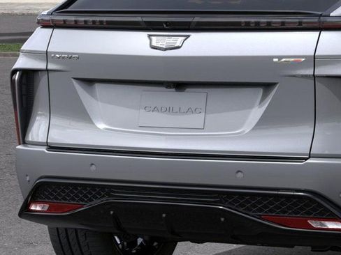 New 2026 Cadillac Lyriq V AWD/4WD image 14