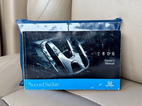 Used 2006 Honda Accord EX image 32
