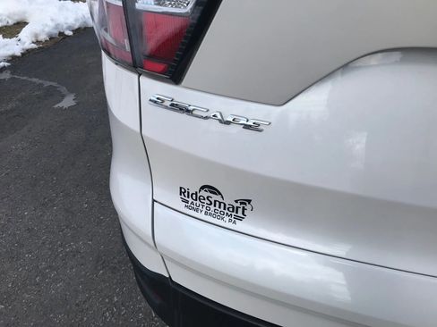 Used 2018 Ford Escape Titanium image 40