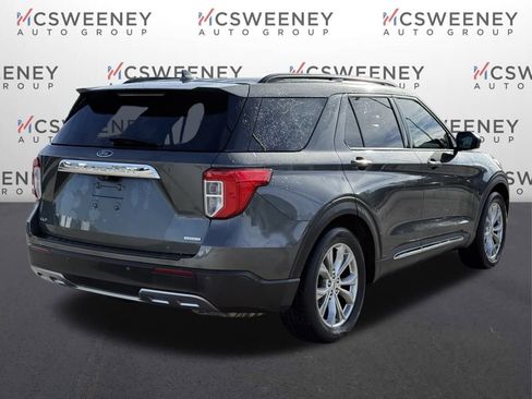 Used 2020 Ford Explorer XLT w/ Equipment Group 202A image 5