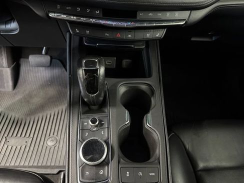 Used 2019 Cadillac XT4 Premium Luxury AWD/4WD image 16