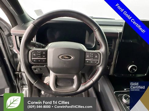 Used 2023 Ford Expedition Max Limited image 8