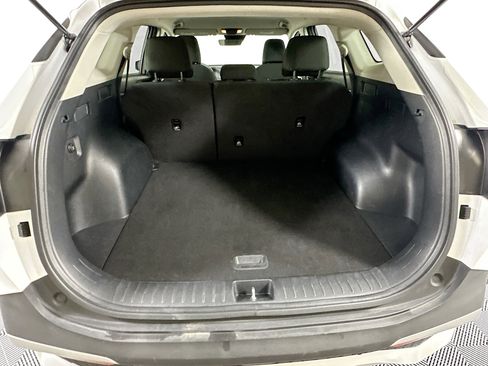 Used 2025 Kia Sportage LX image 27