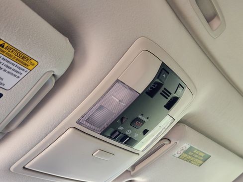 Used 2018 Lexus GX 460 image 31