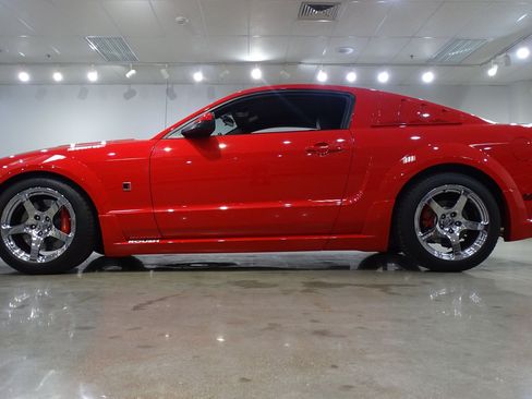 Used 2007 Ford Mustang GT RWD image 7