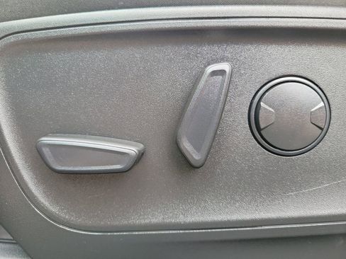 Used 2023 Ford Escape Active w/ Tech Pack #2 AWD/4WD image 19