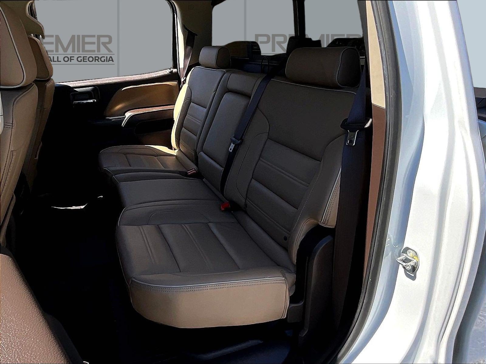 Used 2018 GMC Sierra 2500 Denali w/ Duramax Plus Package AWD/4WD image 25