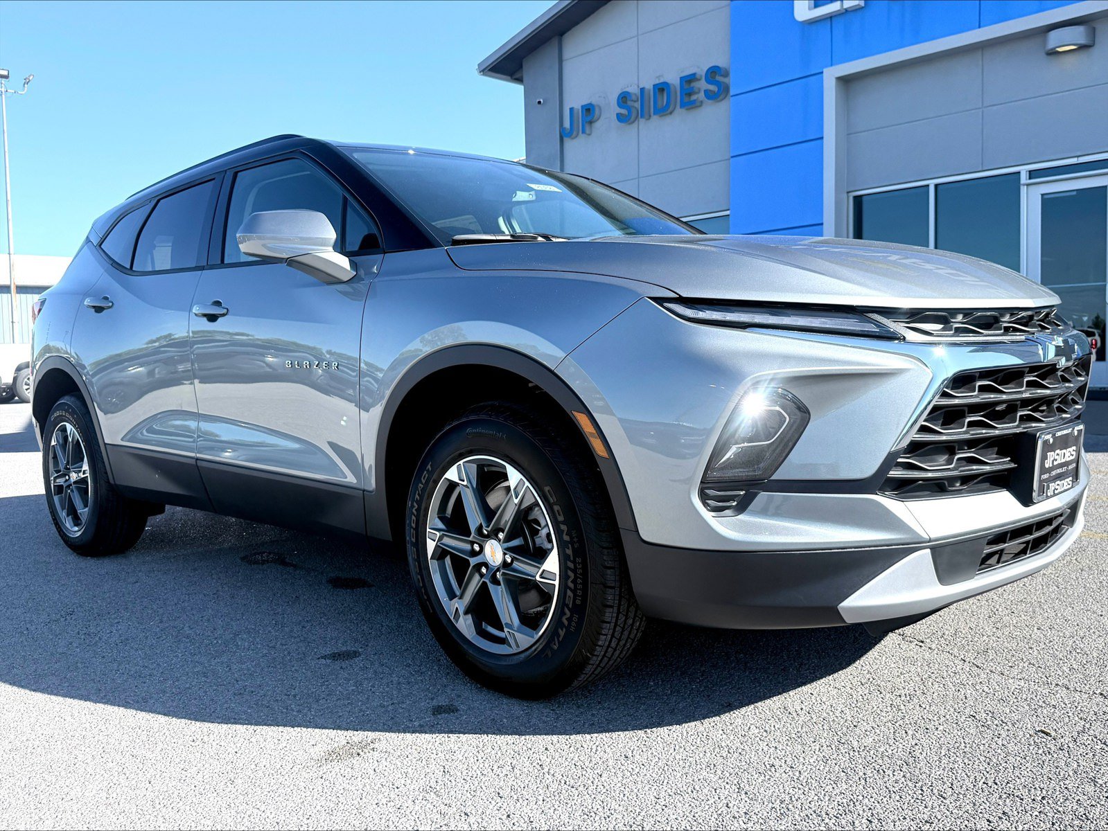 New 2026 Chevrolet Blazer LT w/ Convenience Package FWD image 3