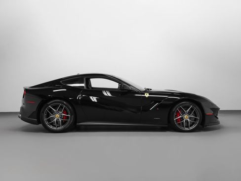 Certified 2017 Ferrari F12 Berlinetta RWD image 7