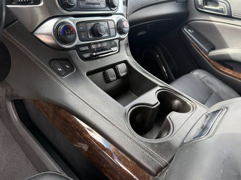 Used 2019 Chevrolet Tahoe LT image 13