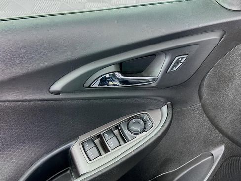 Used 2023 Chevrolet Malibu LT image 27