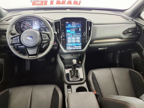 Used 2025 Subaru Forester Touring AWD/4WD image 10