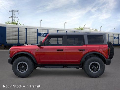 New 2025 Ford Bronco Badlands w/ Sasquatch Package AWD/4WD image 3