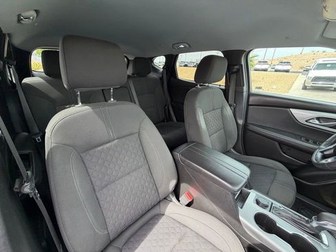 Used 2022 Chevrolet Blazer LT FWD image 15
