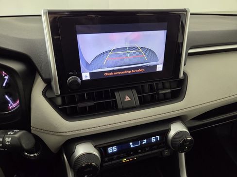 Used 2023 Toyota RAV4 XLE image 23