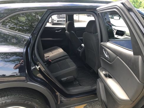Used 2020 Chevrolet Blazer LT FWD image 28