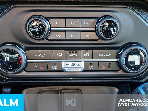 Used 2023 Ford Bronco Wildtrak image 42