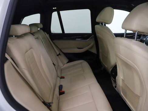 Used 2019 BMW X3 xDrive30i w/ Premium Package image 12