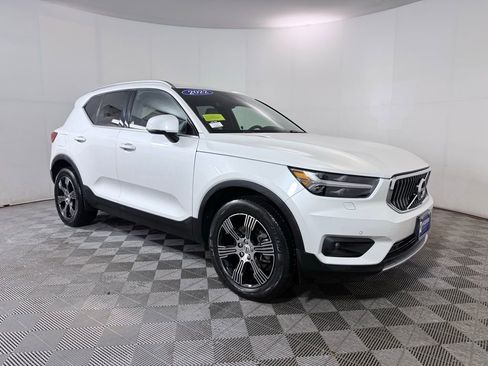 Used 2022 Volvo XC40 T5 Inscription w/ Climate Package AWD/4WD image 9