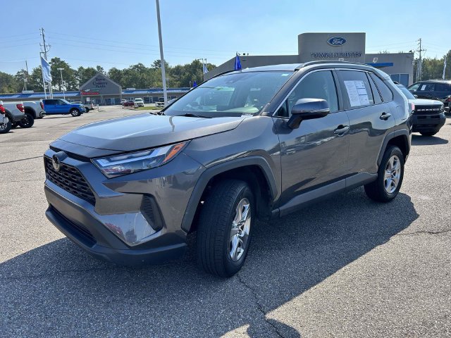 Used 2024 Toyota RAV4 XLE FWD image 31
