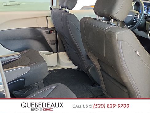 Used 2021 Chrysler Voyager LX FWD image 23