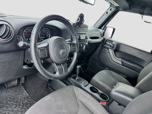 Used 2017 Jeep Wrangler Sport w/ Quick Order Package 24S AWD/4WD image 7