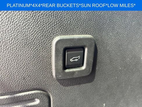 Used 2017 Ford Expedition EL Platinum AWD/4WD image 18