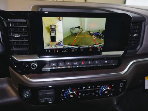 New 2026 GMC Sierra 1500 SLT w/ SLT Premium Plus Package image 15