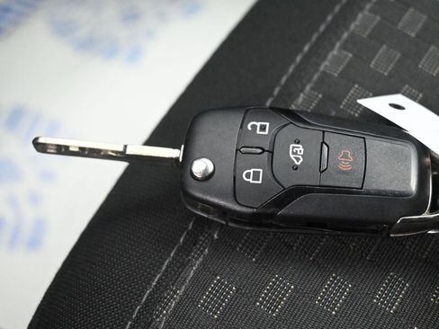 Used 2019 Ford Transit Connect XLT image 35