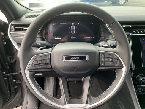 Used 2024 Jeep Grand Cherokee Laredo X w/ Trailer Tow Package image 26