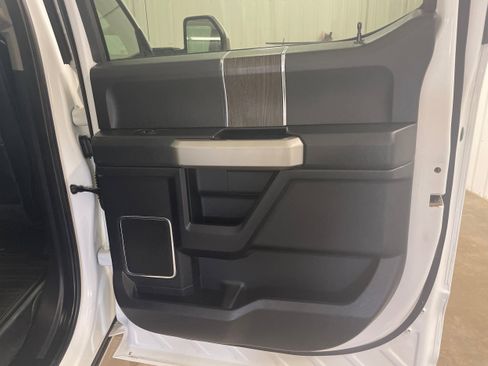 Used 2020 Ford F250 Lariat w/ Lariat Ultimate Package image 27