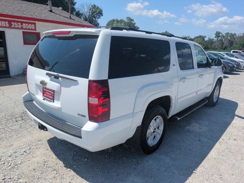 Used 2011 Chevrolet Suburban LT AWD/4WD image 3