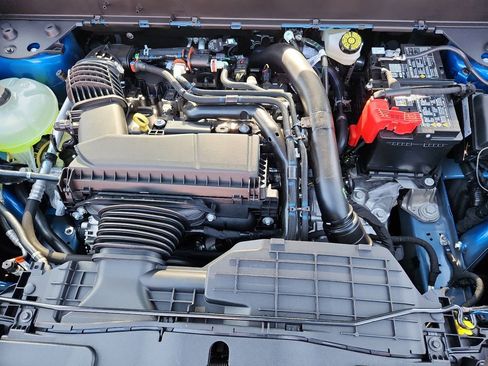 New 2026 Ford Maverick XLT image 15