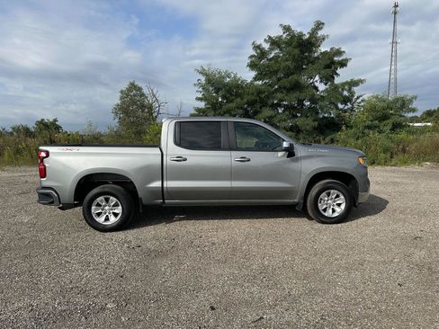 Used 2023 Chevrolet Silverado 1500 LT AWD/4WD image 13