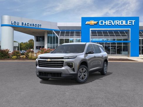 New 2026 Chevrolet Traverse LT w/ LPO, Floor Liner Package AWD/4WD image 8