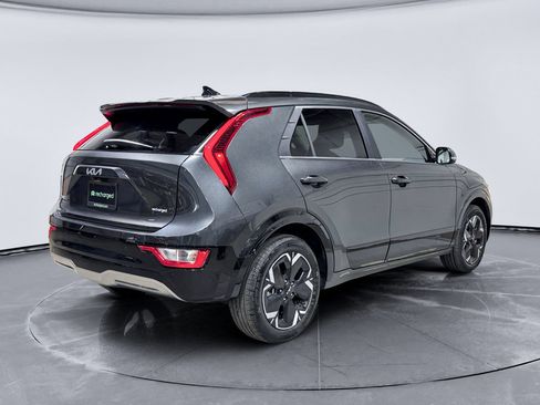Used 2024 Kia Niro Wind FWD image 3