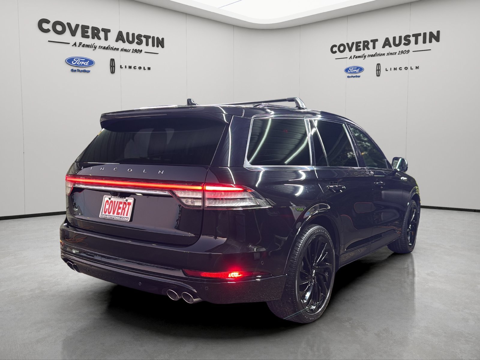 Used 2023 Lincoln Aviator Reserve w/ Equipment Group 201A RWD image 5