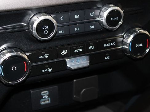 Used 2024 Ford F150 XLT w/ Tow/Haul Package image 41