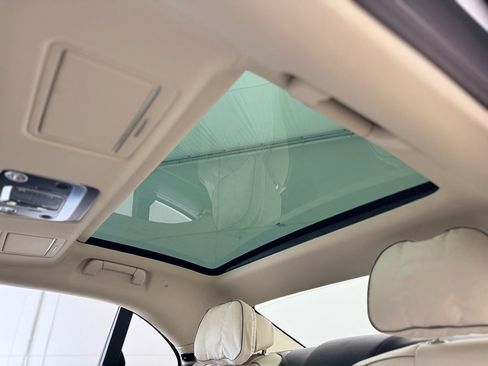 New 2025 Bentley Flying Spur Plug-In Hybrid image 21