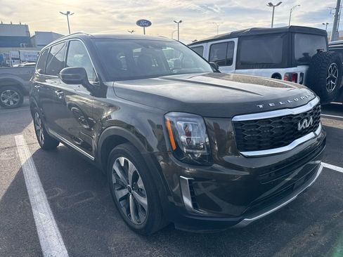 Used 2022 Kia Telluride EX w/ EX Premium Package image 1
