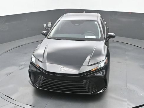 Used 2026 Toyota Camry LE FWD image 28