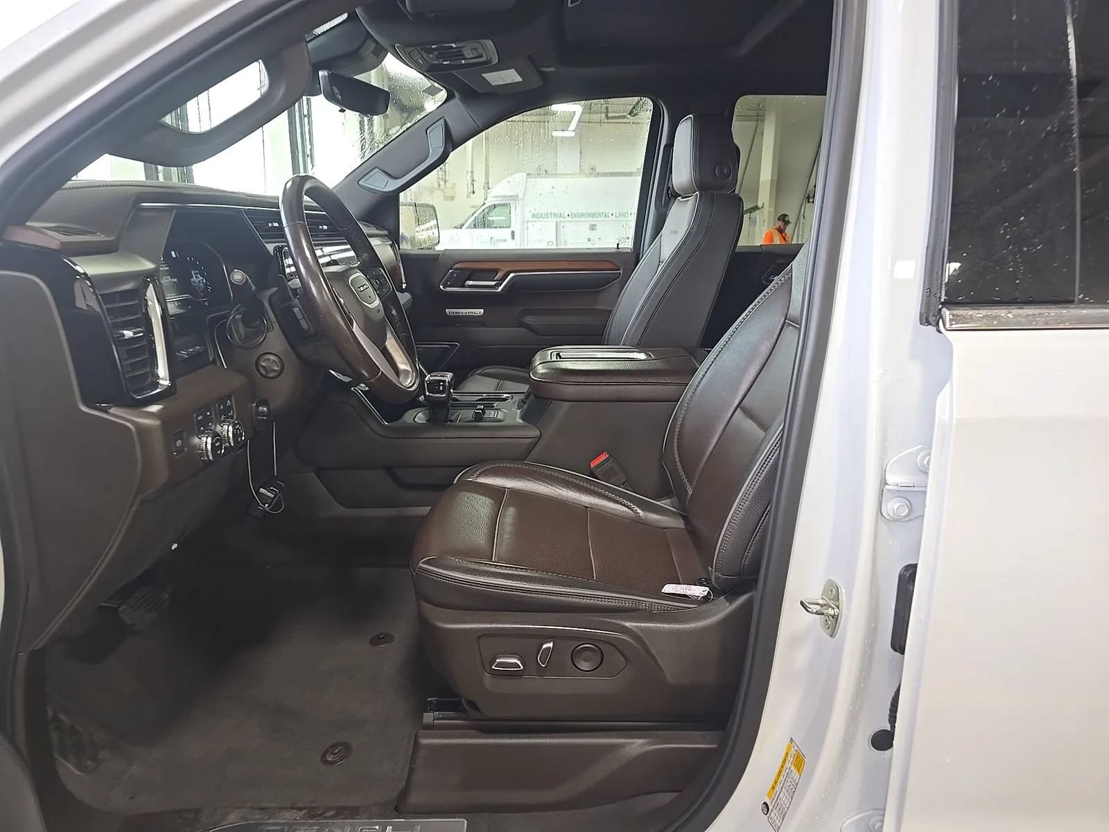 Used 2022 GMC Sierra 1500 Denali w/ Technology Package AWD/4WD image 13