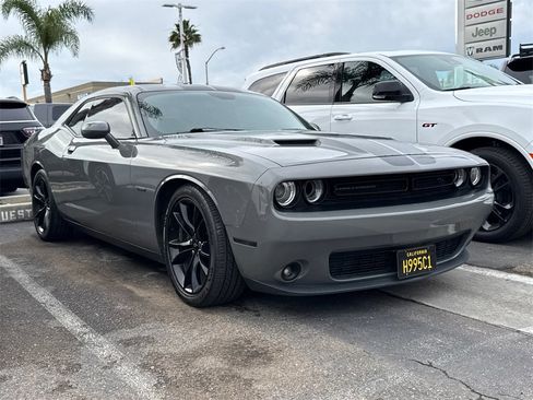 Used 2017 Dodge Challenger R/T Plus image 2