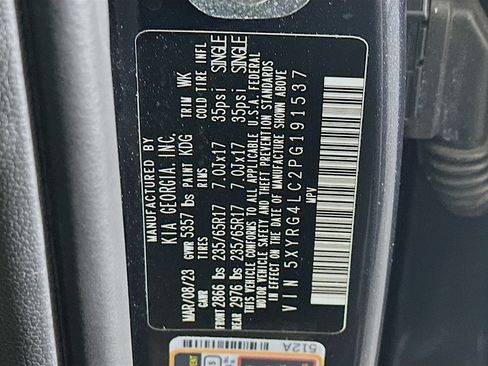 Used 2023 Kia Sorento LX image 12