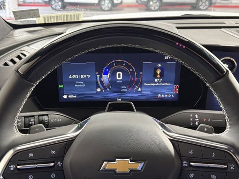 New 2026 Chevrolet Traverse High Country FWD image 17