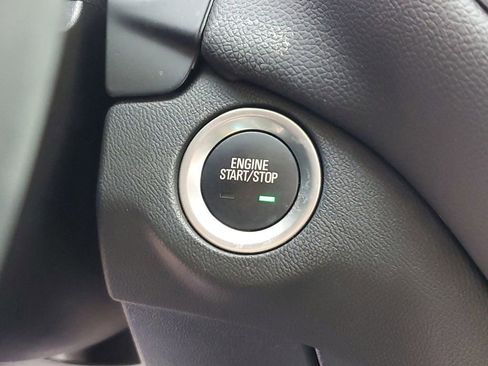 Used 2024 Chevrolet Equinox LT image 25