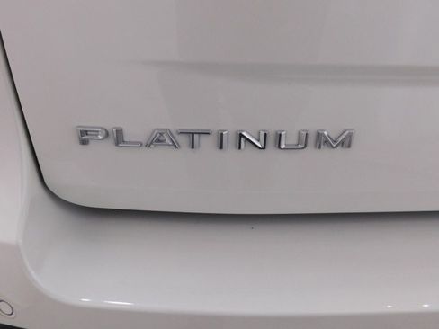 New 2025 Ford Expedition Platinum image 6