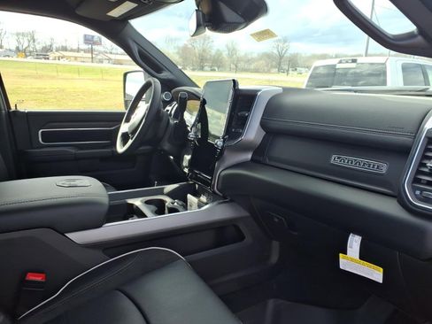 New 2026 RAM 3500 Laramie AWD/4WD image 21