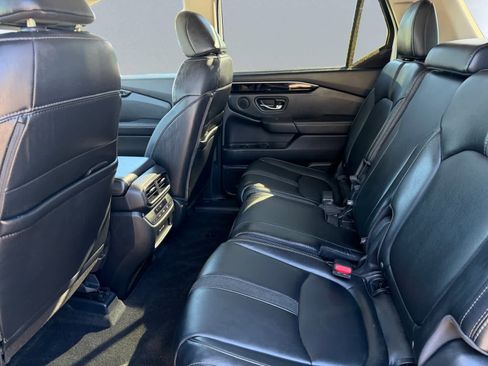 Used 2024 Honda Pilot EX-L image 18